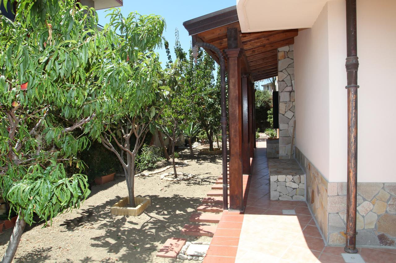 Bed and breakfast La Collina Capo dʼOrlando Extérieur photo
