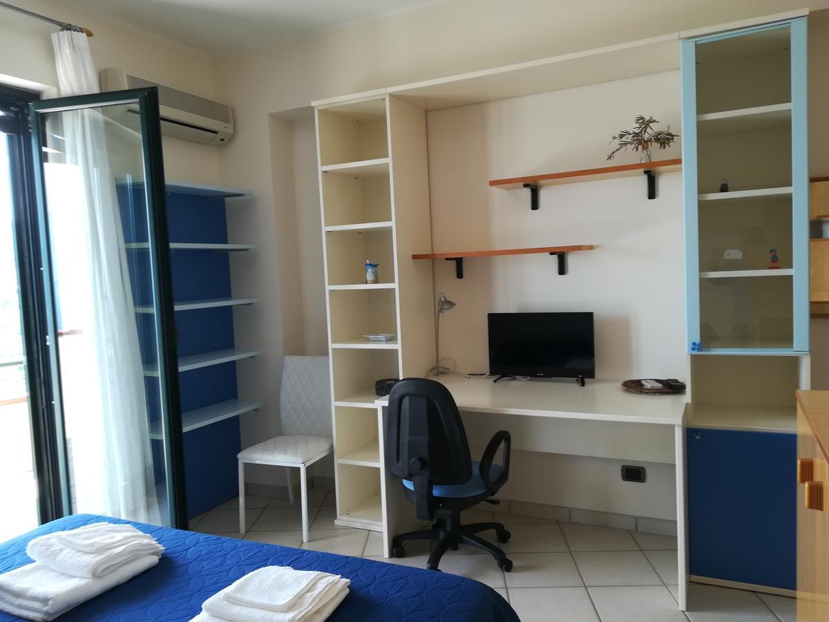 Bed and breakfast La Collina Capo dʼOrlando Extérieur photo