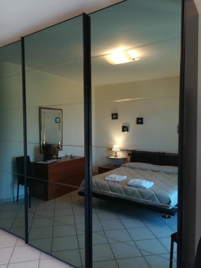 Bed and breakfast La Collina Capo dʼOrlando Extérieur photo