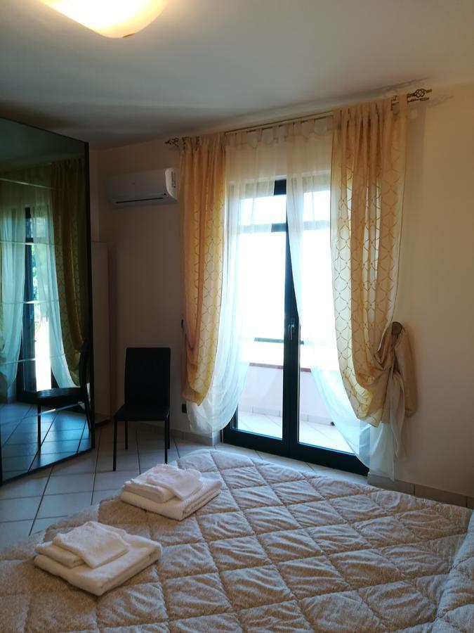 Bed and breakfast La Collina Capo dʼOrlando Extérieur photo